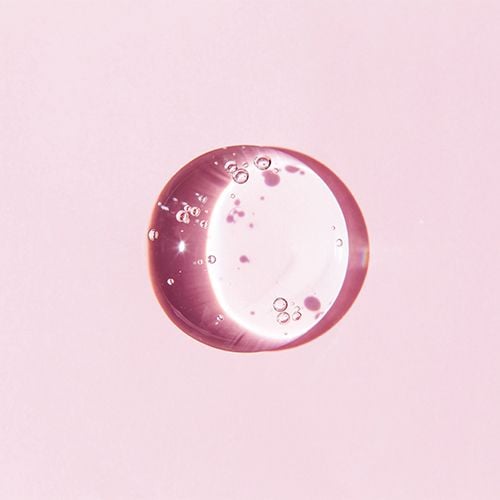 Retinol, kwas hialuronowy, witamina C: który aktyw wybrać na każdy znak starzenia